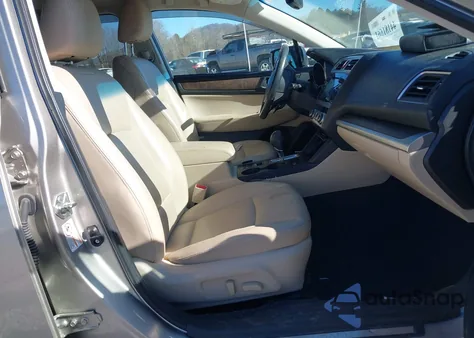 2017 Subaru Outback 2.5I Limited z USA, uszkodzony, nr VIN 4S4BSANC4H3326563